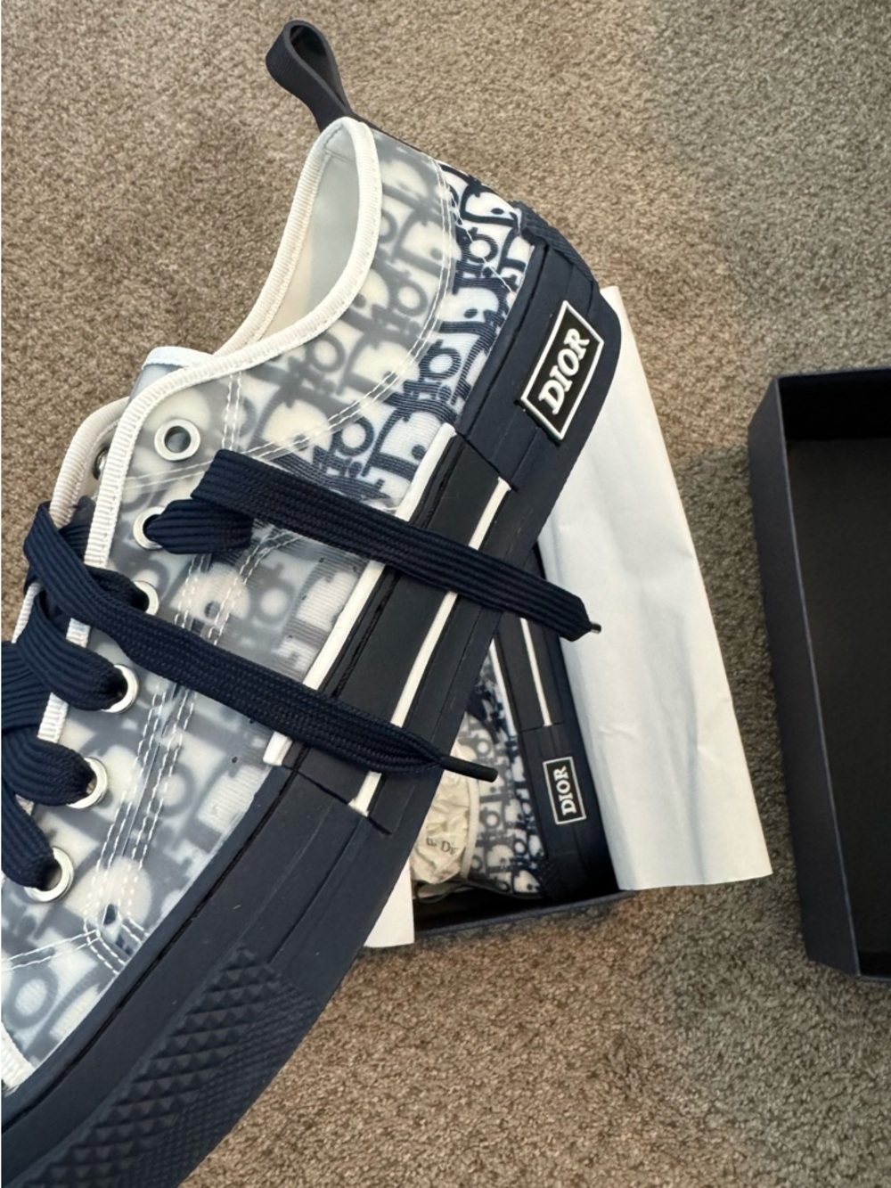 Dior Men’s Navy and White Transparent Oblique B23 Sneakers - Picture 5 of 5